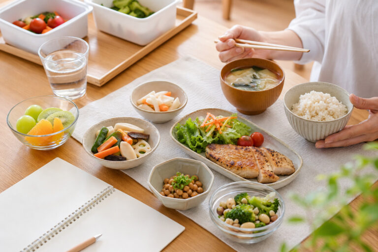 ダイエット中におすすめの食べ物ランキング｜選び方・注意点・続けやすい組み合わせを解説のアイキャッチ画像